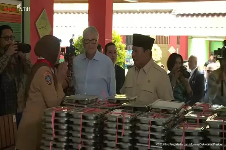 bill-gates-terkesan-dan-apresiasi-pelaksanaan-program-mbg-qwk