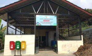 002144200_1761715860-Bank_Sampah