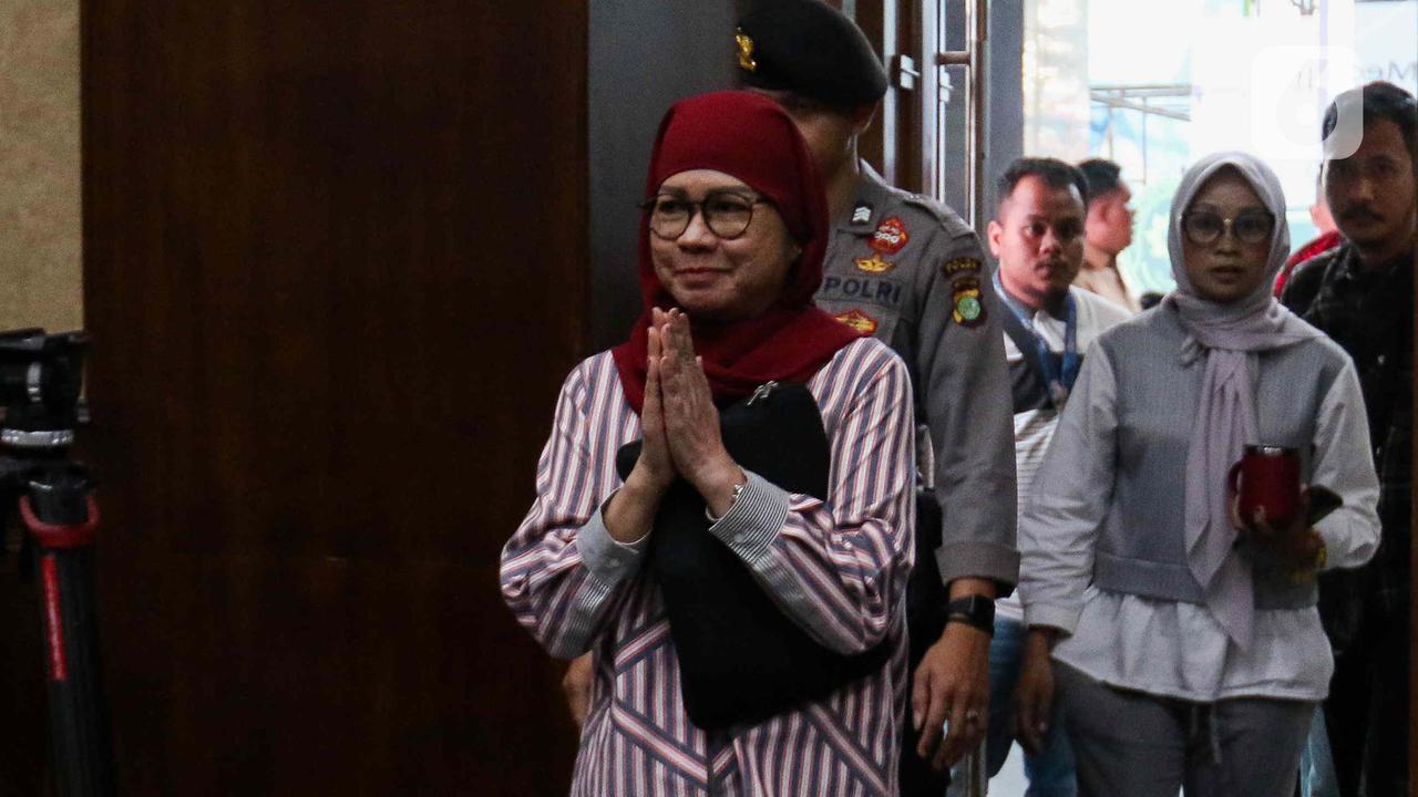 021770200_1719236817-20240624-Putusan_Karen-HER_2