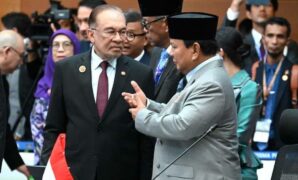 058337400_1761539393-Prabowo_dan_Anwar_Ibrahim