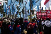 023672700_1652339053-20220512-Aksi-Buruh-Peringati-Mayday-8