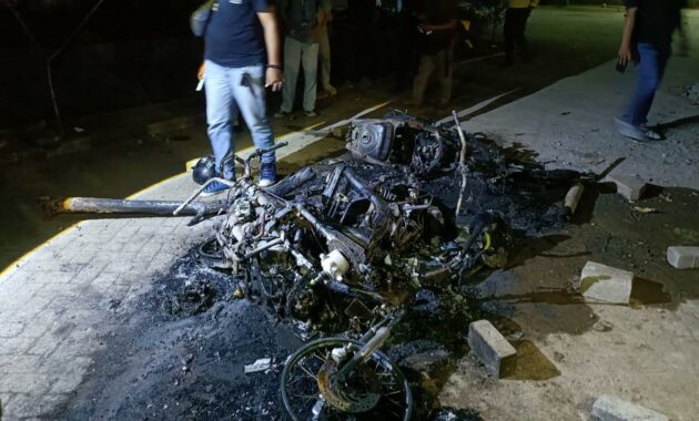 032898800_1762387743-1001143051