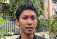 036964600_1762577881-keluarga_korban_ledakan_SMAN_72_Jakarta