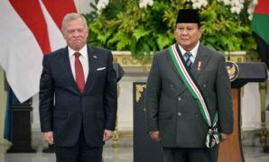 040202500_1763127465-4