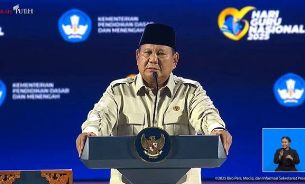 042908900_1764326950-Prabowo