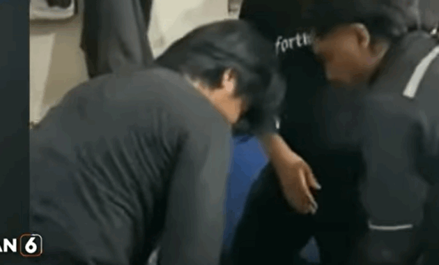 053578600_1763523766-Pemain_judi_online_ditangkap_saat_rebahan