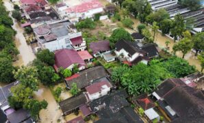 071024400_1764317616-4