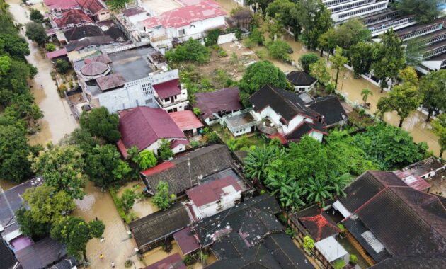 071024400_1764317616-4