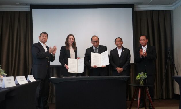 078881600_1762676908-Karbon