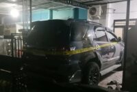 094810100_1762383206-1001142385