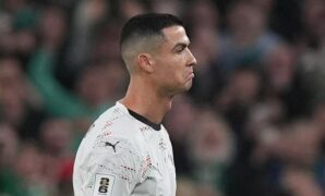 cristiano-ronaldo-timnas-portugal-irlandia-vs-portugal-kualifikasi-piala-dunia-2026-1763073215872_169