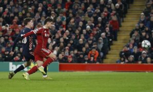 liverpool-psv-1764193901825_169