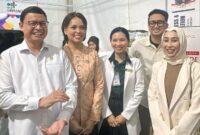 reza_gladys-e7Sy_large