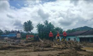 013001500_1765343118-Bencana_Agam