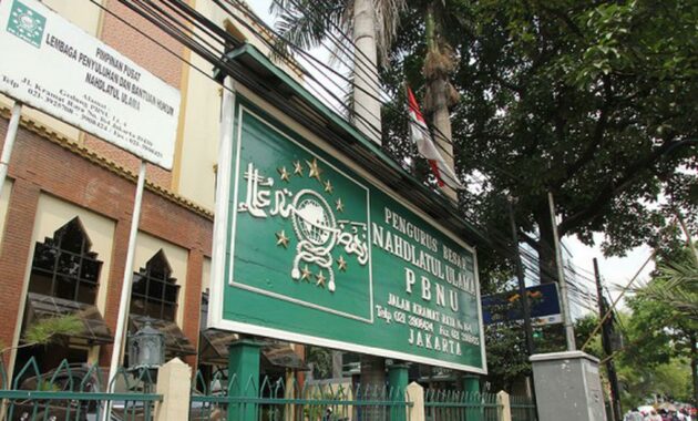 015923000_1415182031-Kantor_PBNU