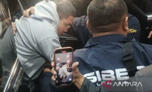 027062400_1765841655-37c4fb5d-6950-469a-8cd9-ebdc98af3012