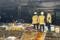 049233600_1765770264-Kebakaran_Kramat_Jati