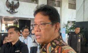 077775200_1761197116-1000133711