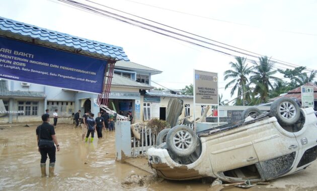 083466500_1765075739-1000620880