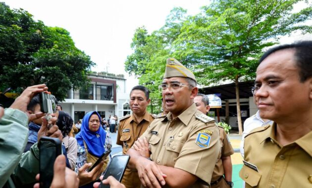 083476600_1744683863-1