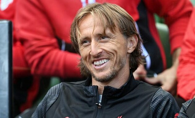 2229244239-1754792908791_169