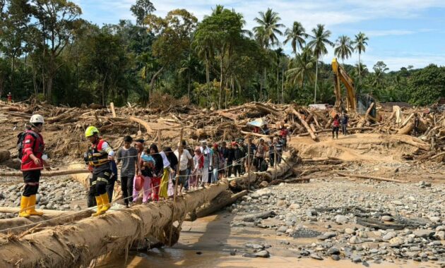 banjir_di_sumatera-3biC_large