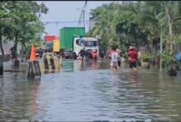 banjir_rob_di_pelabuhan_sunda_kelapa-byqV_large