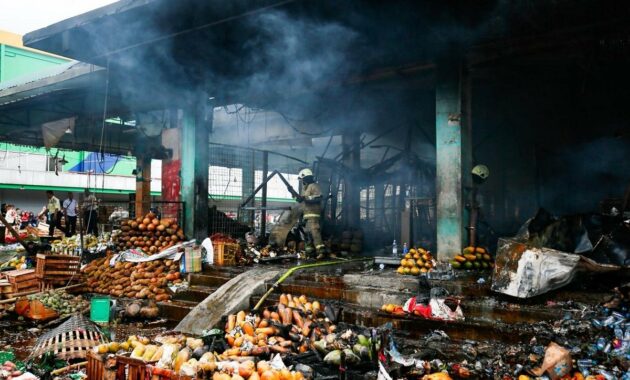 kebakaran_pasar_induk_kramat_jati-Oeqs_large