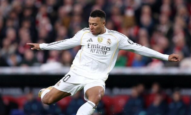 kylian-mbappe-1764790555855_169