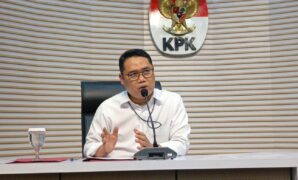 plt_deputi_penindakan_dan_eksekusi_kpk_asep_guntur-CEaY_large