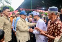 prabowo_tinjau_posko_pengungsian_di_bener_meriah_aceh-9Sj8_large
