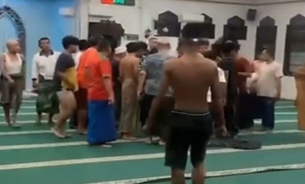 014093400_1765418102-pengumuman_kiamat