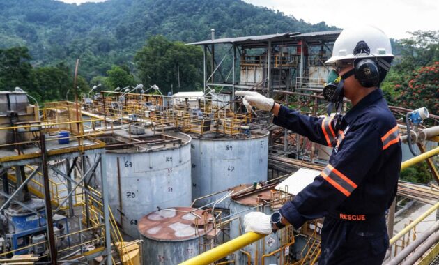 031564900_1760687624-2