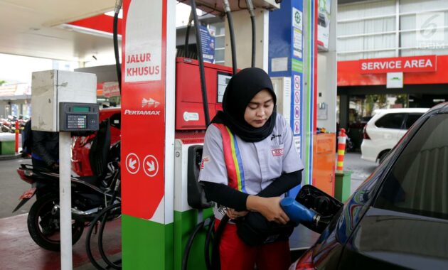 050855900_1530514161-20180702-Harga-Pertamax-Naik-di-Semua-Daerah--TALLO-4