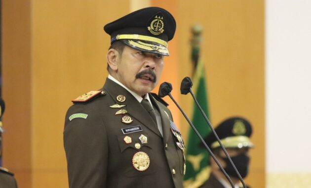 067871800_1595417306-jaksa_agung__1_
