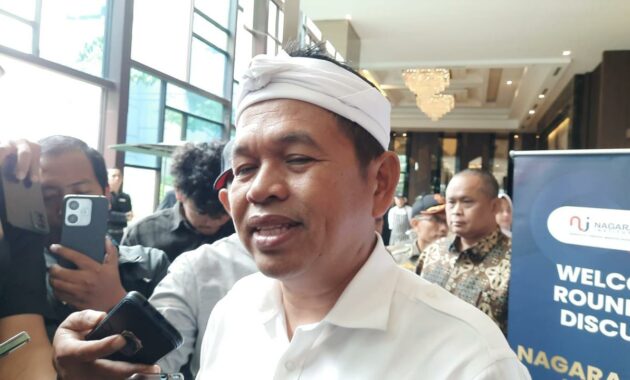 073182400_1769075263-Gubernur_Jawa_Barat_Dedi_Mulyadi