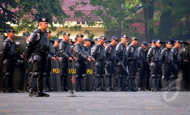 018479100_1428984571-KAA3