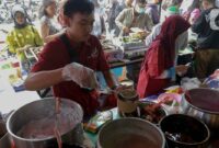 083671100_1710334470-20240313-Pasar_Takjil_Benhil-HER_6 (1)