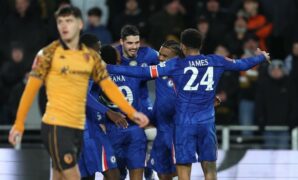 hull-city-vs-chelsea-piala-fa-fa-cup-pedro-neto-jorrel-hato-wesley-fofana-reece-james-1771019389564_169