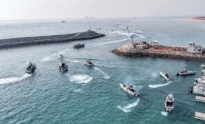 017908800_1750682486-AP23215607070697