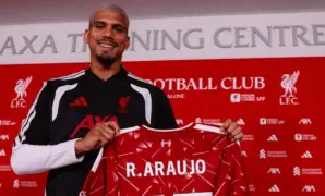 030204500_1786396776-araujo_1