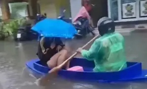 009942900_1790419095-banjir_bangkok